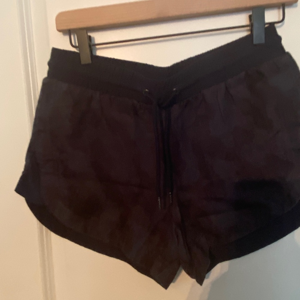 Athleta camouflage linen shorts